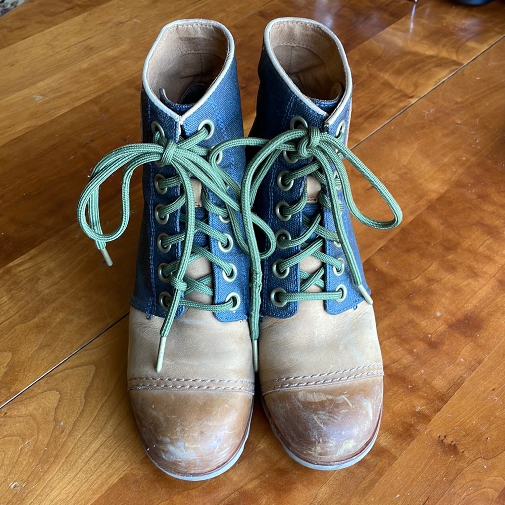 Sorel Wedge Boots